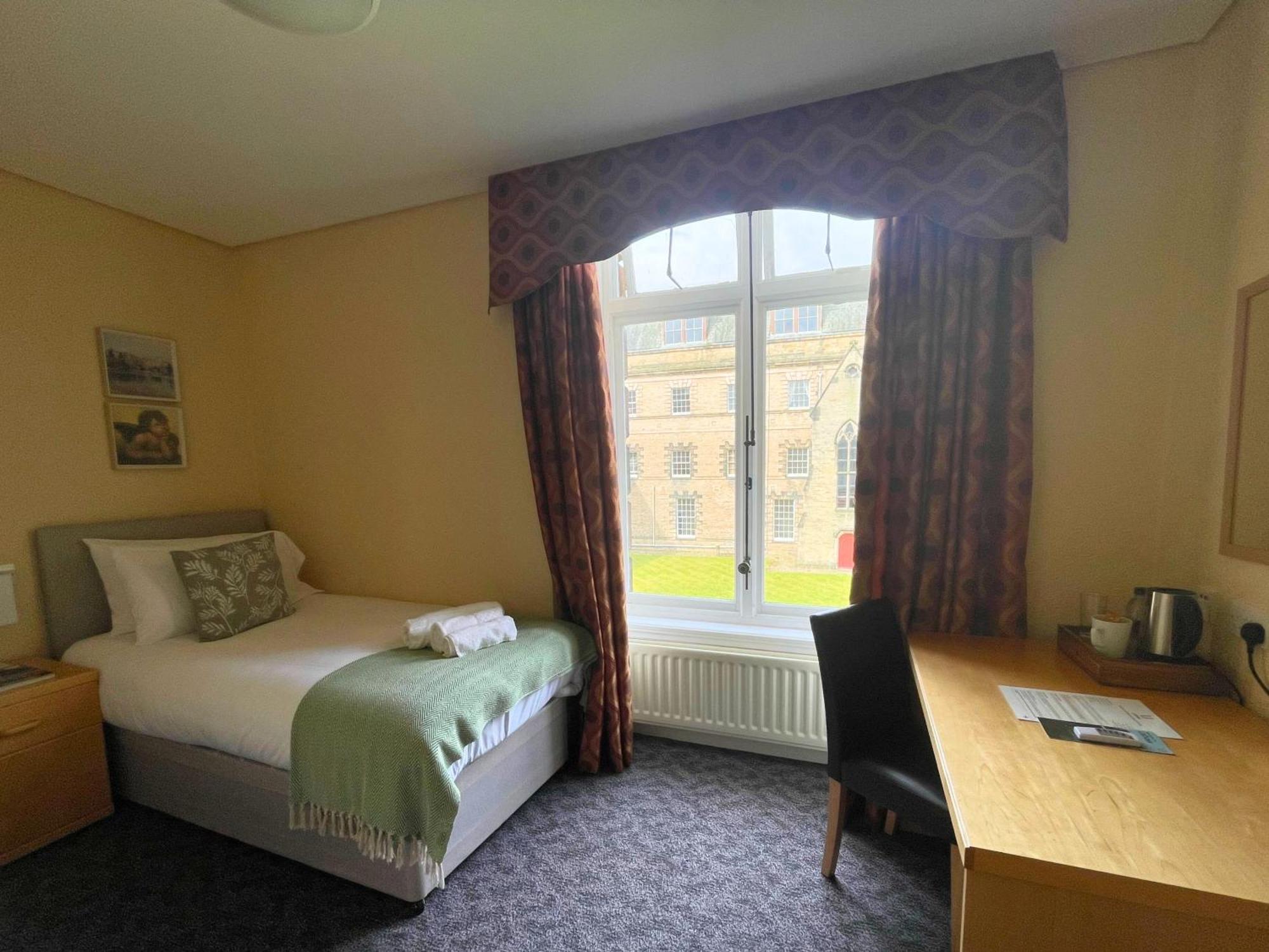 Ushaw Historic House, Chapels & Gardens Bed & Breakfast Durham Room photo